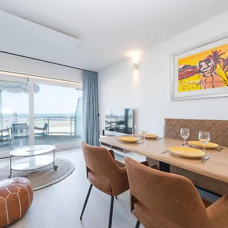 Apartman With Sea-view *