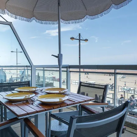 With Sea-view Apartman *
