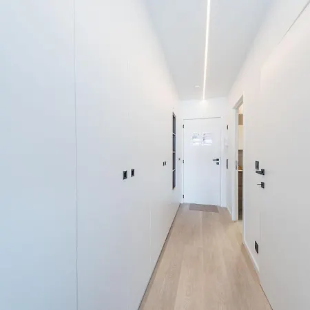 Apartman With Sea-view *