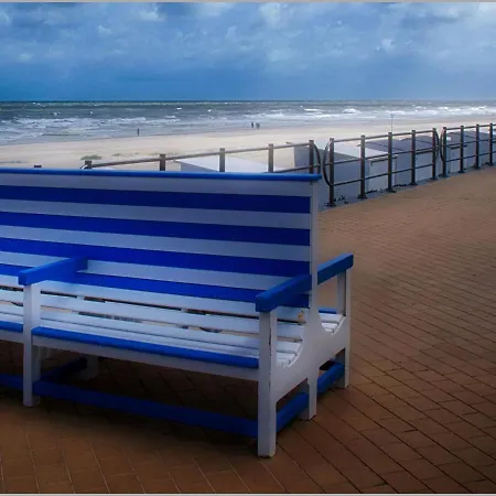 With Sea-view Apartman Middelkerke